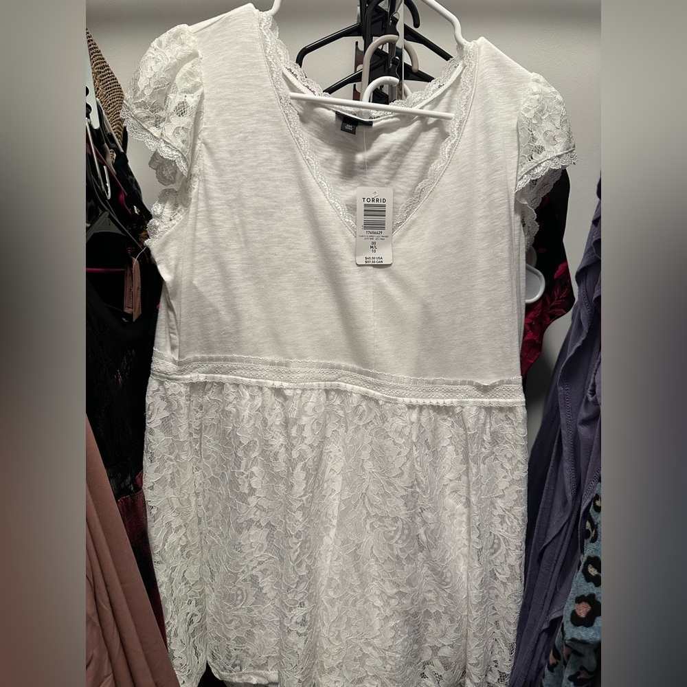 NWT white lace dressy blouse torrid